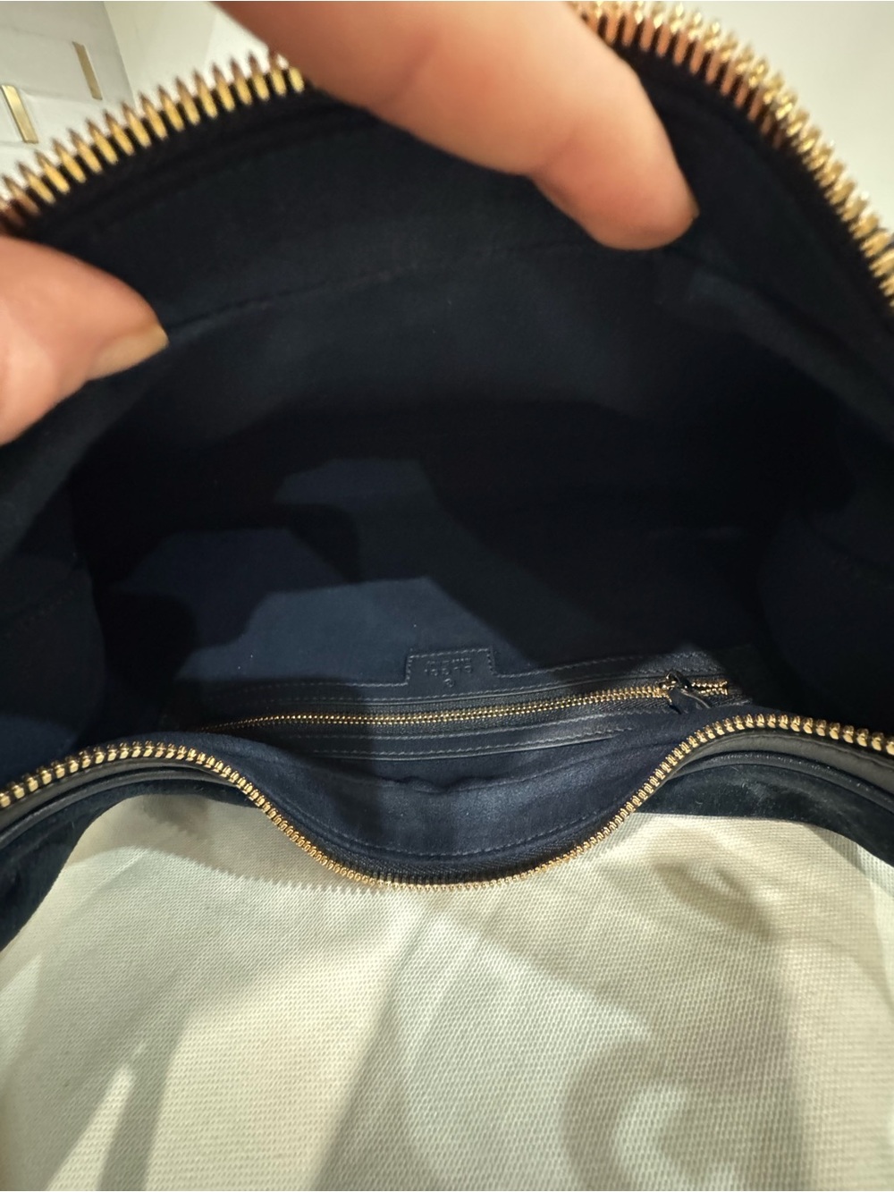 Gucci Web Attaché crossbody Suede Crescent Shoulder Bag with Green/Red Web Strap - Picture 10 of 16